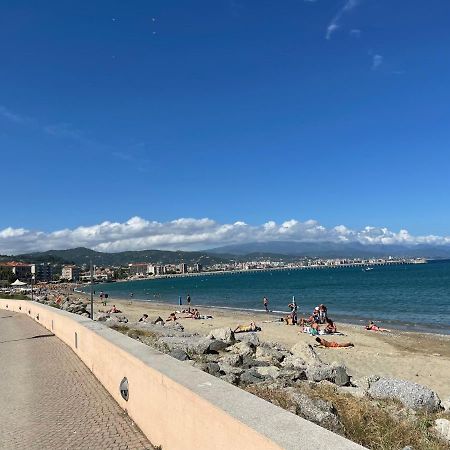 Apartamento Il Portico Vado Ligure Exterior foto