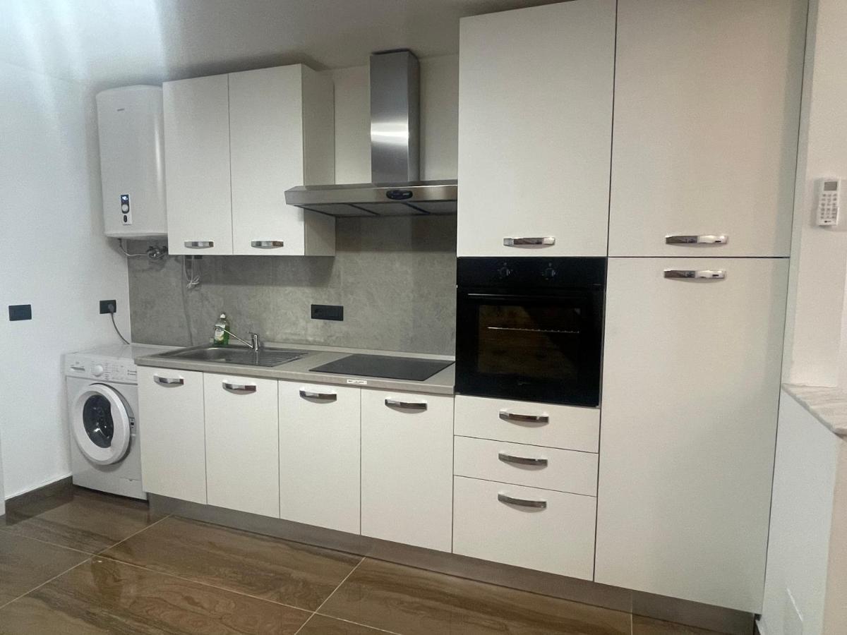 Apartamento Il Portico Vado Ligure Exterior foto